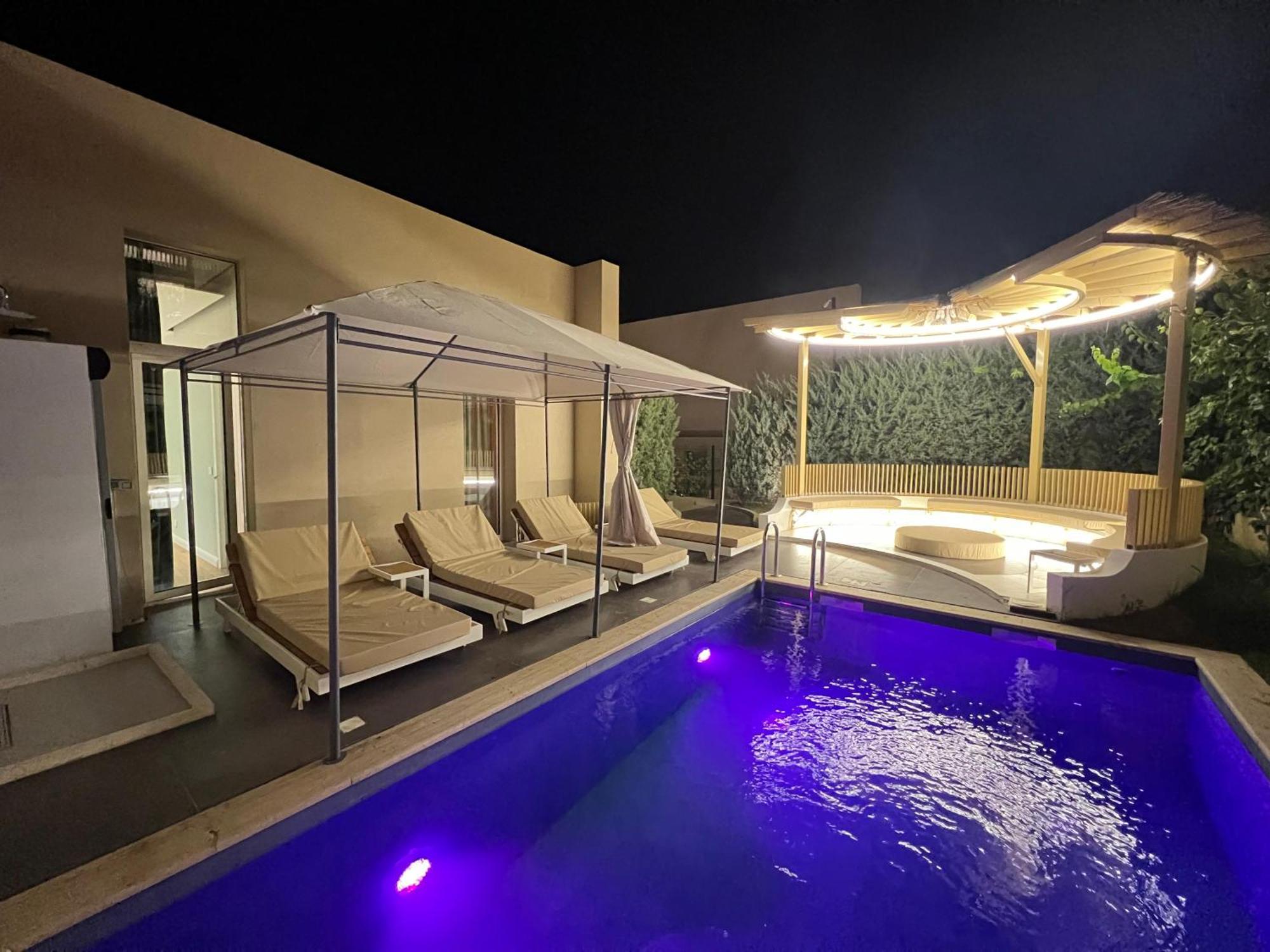 Vila 122b Palase Privat Pool