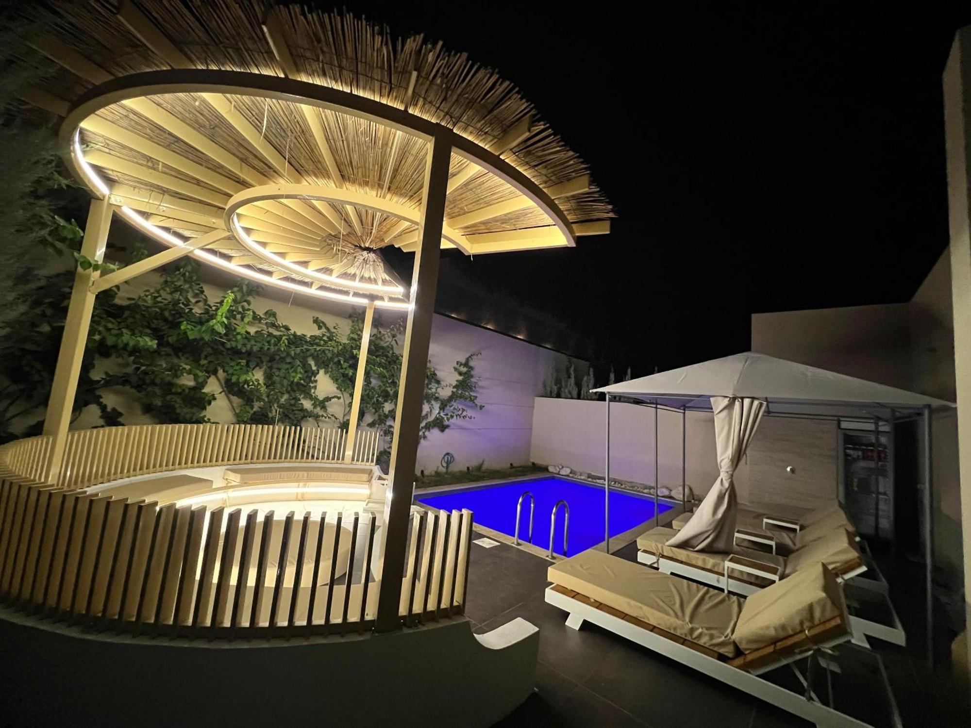 Vila 122b Palase Privat Pool Willa
